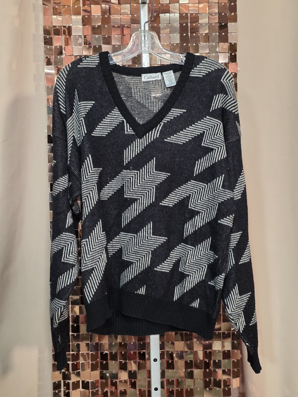Vintage Cacharel Houndstooth V-Neck Sweater | Graphic Knit | Size L/G